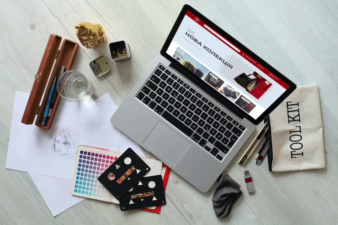 Фірмовий дизайн сайту KAREN